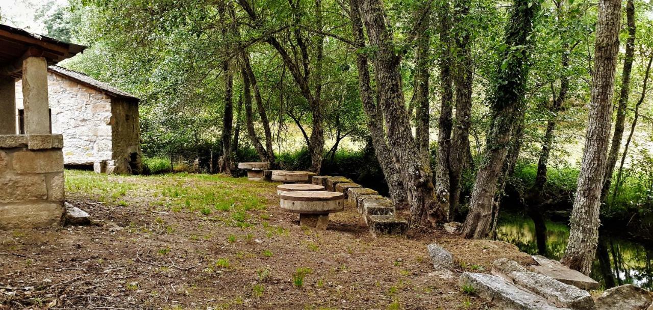 ホテル Glamping Hills Santa Comba de Rossas エクステリア 写真